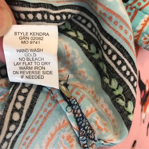 Fig & Flower Kendra Tunic Blouse - Picture 7 of 8